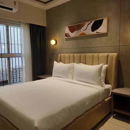 Olive Hotel Le Opera By Embassy Group 班加罗尔 外观 照片