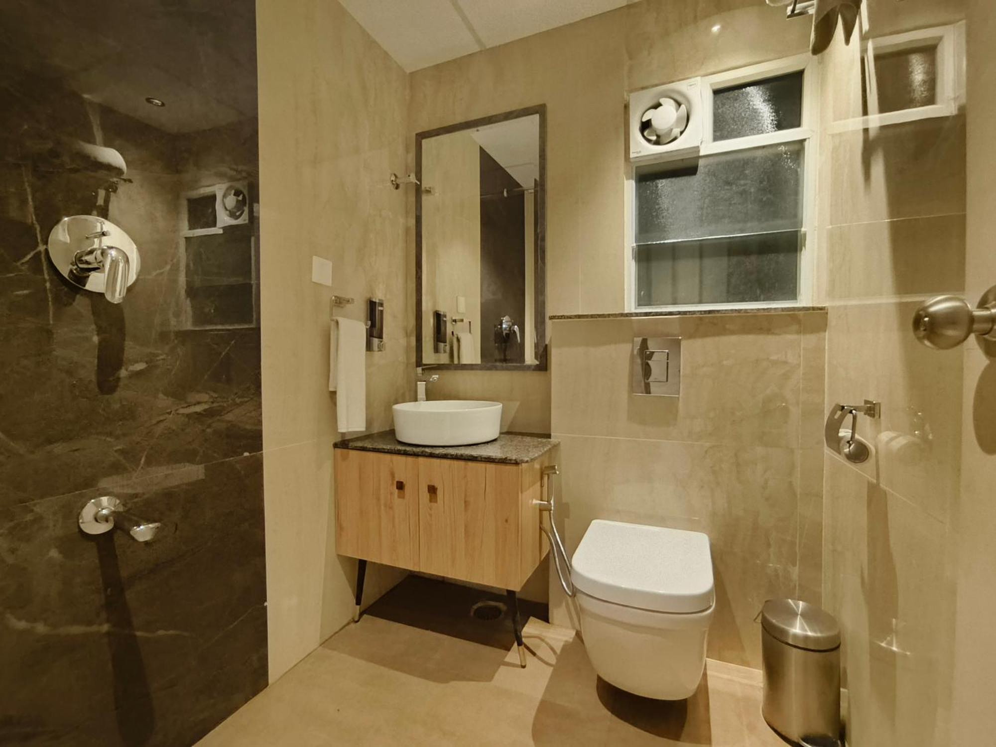 Olive Hotel Le Opera By Embassy Group 班加罗尔 外观 照片