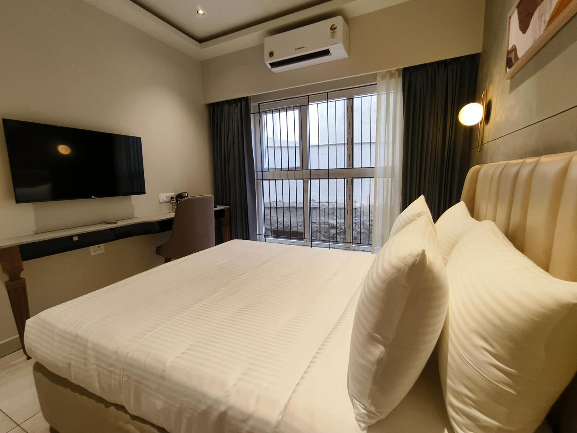 Olive Hotel Le Opera By Embassy Group 班加罗尔 外观 照片