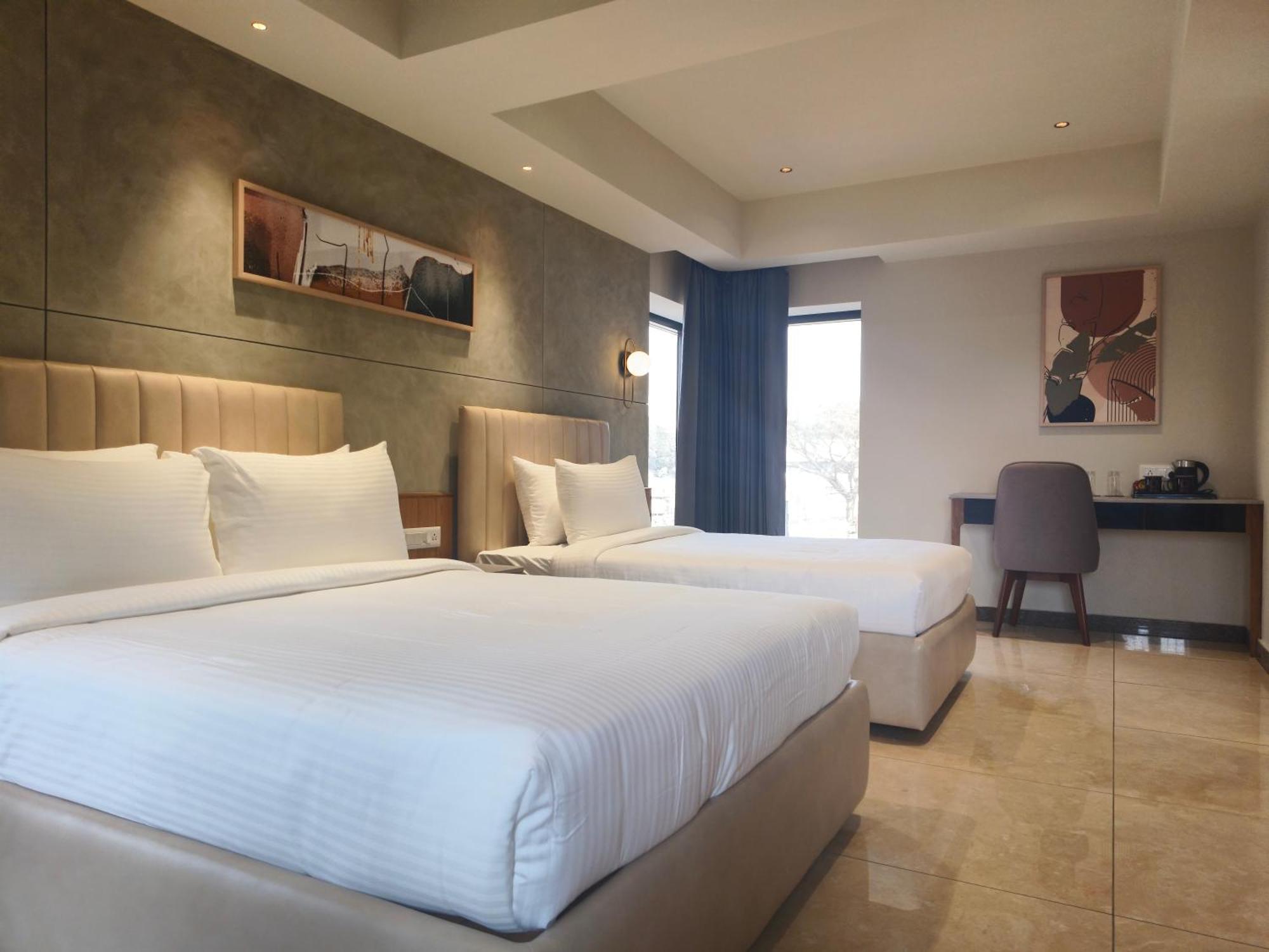 Olive Hotel Le Opera By Embassy Group 班加罗尔 外观 照片