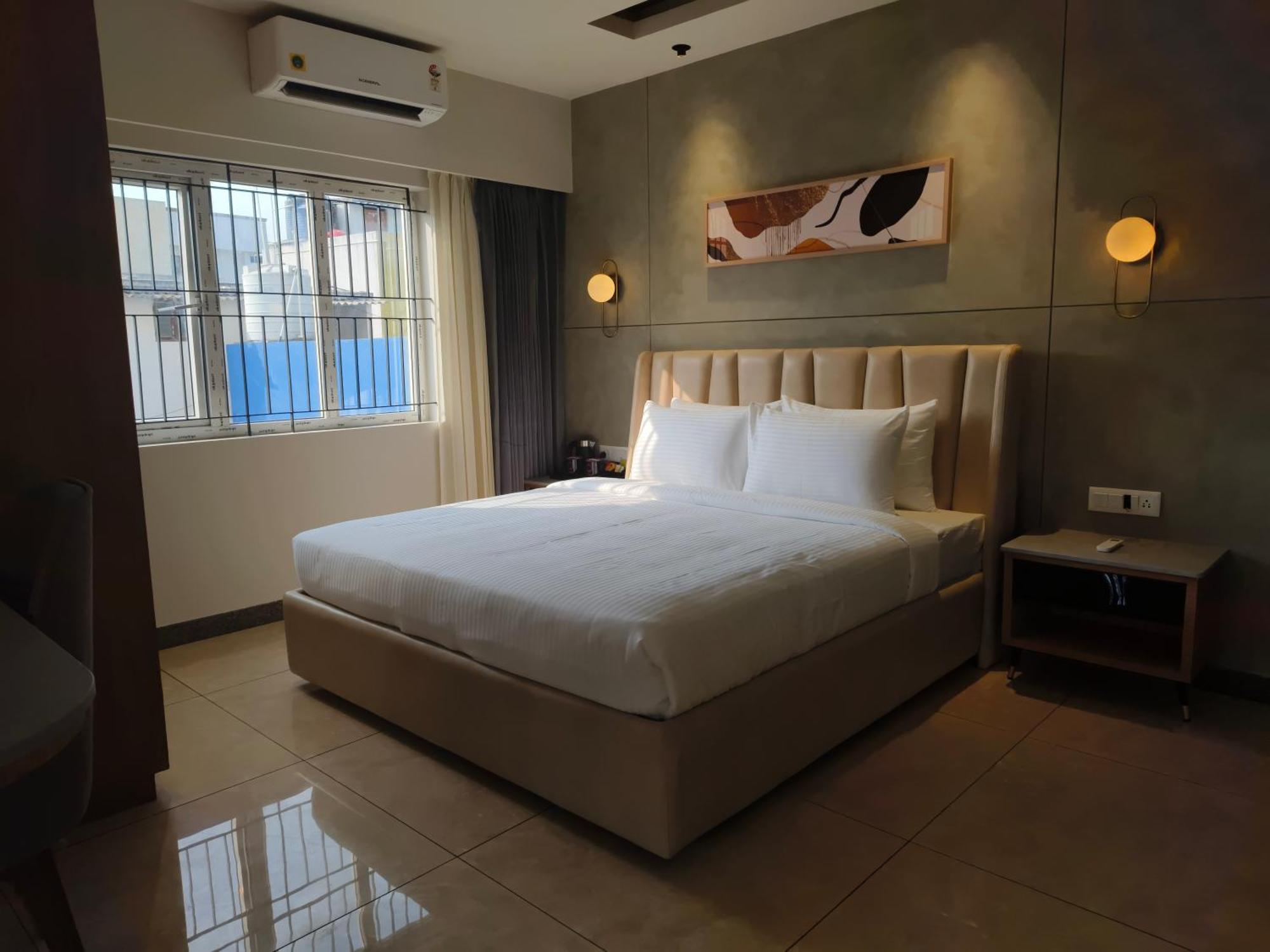 Olive Hotel Le Opera By Embassy Group 班加罗尔 外观 照片