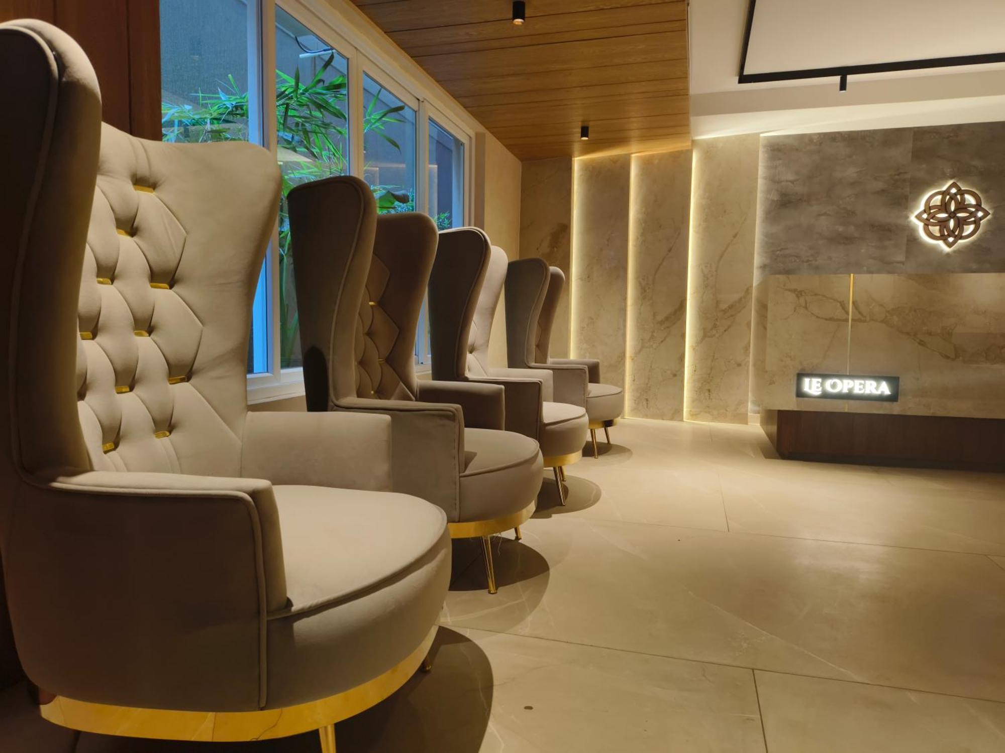 Olive Hotel Le Opera By Embassy Group 班加罗尔 外观 照片